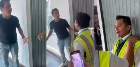 Discriminación a los locales no permiten que una clienta se siente en una terraza “porque era toda para turistas” (15)