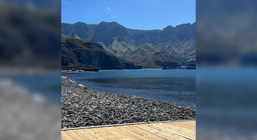 Esta playa de Gran Canaria prohíbe fumar, la música y ¡el sexo! La nueva ordenanza municipal de Agaete, un pueblo de Gran Canaria —Islas Canarias, España—, prohíbe expresamente fumar, sin imp