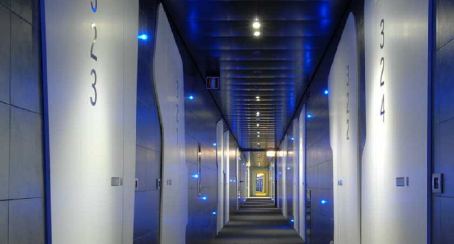 Hotel doors 43701