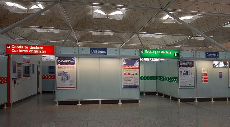 Aduana aeropuerto